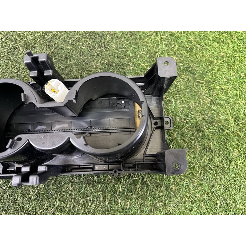 Подстаканник (салон) LAND ROVER RANGE ROVER Sport L494 2016 3.0 Diesel LR054752