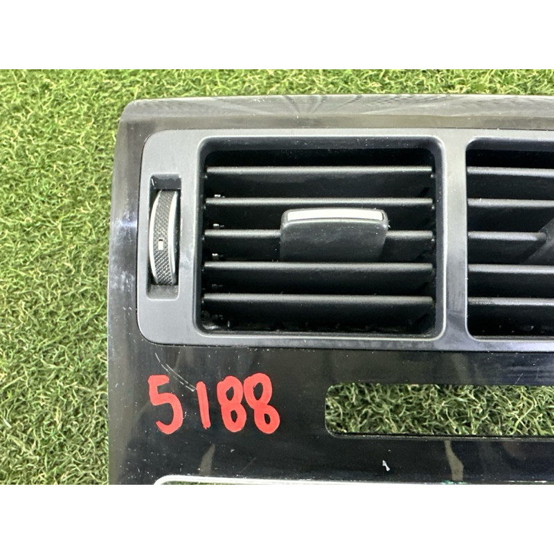 Накладка центральной консоли (салон) LAND ROVER RANGE ROVER Sport L494 2016 3.0 Diesel LR039640