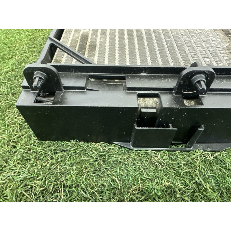 Радиатор масляный (система охлаждения) BMW 7-series F01 2011 3.0 N54 17217572542