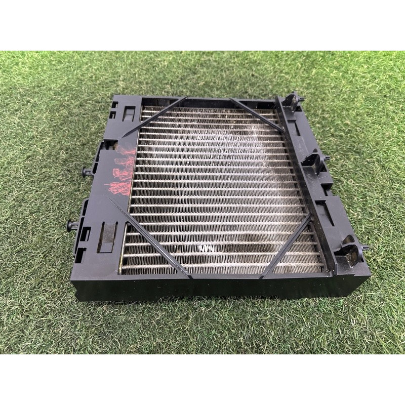 Радиатор масляный (система охлаждения) BMW 7-series F01 2011 3.0 N54 17217572542