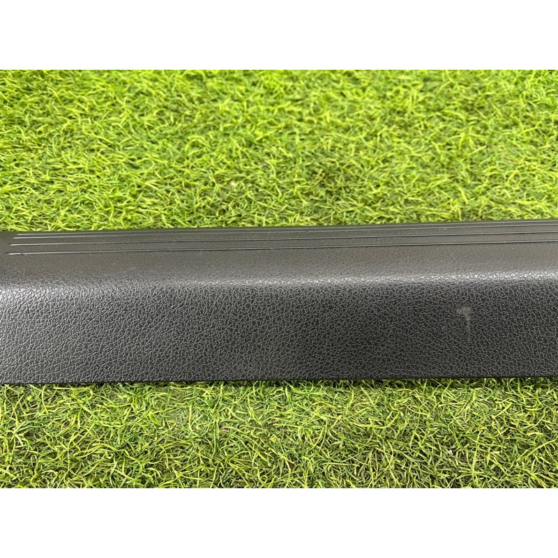 Накладка на поріг (кузов и элементы) Mercedes-Benz EQB 350 X243 2022 A17768028009051