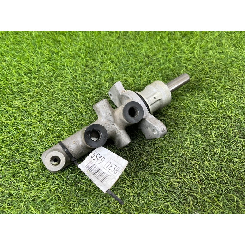 Главный тормозной цилиндр (тормозная система) BMW 7-series E38 1996 M60B40 34311165543