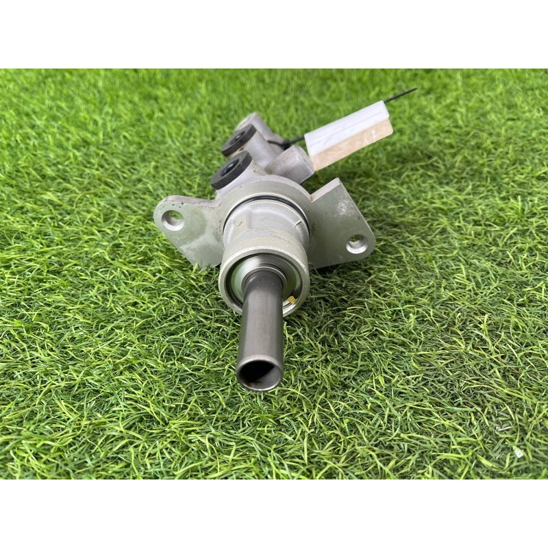 Главный тормозной цилиндр (тормозная система) BMW 7-series E38 1996 M60B40 34311165543