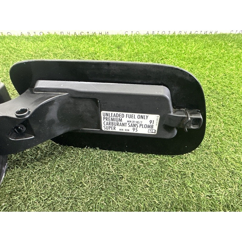 Кришка паливного бака (кузов і елементи) Volkswagen Touareg NF 2012 3.0 Hybrid CGFA 7P6809857A