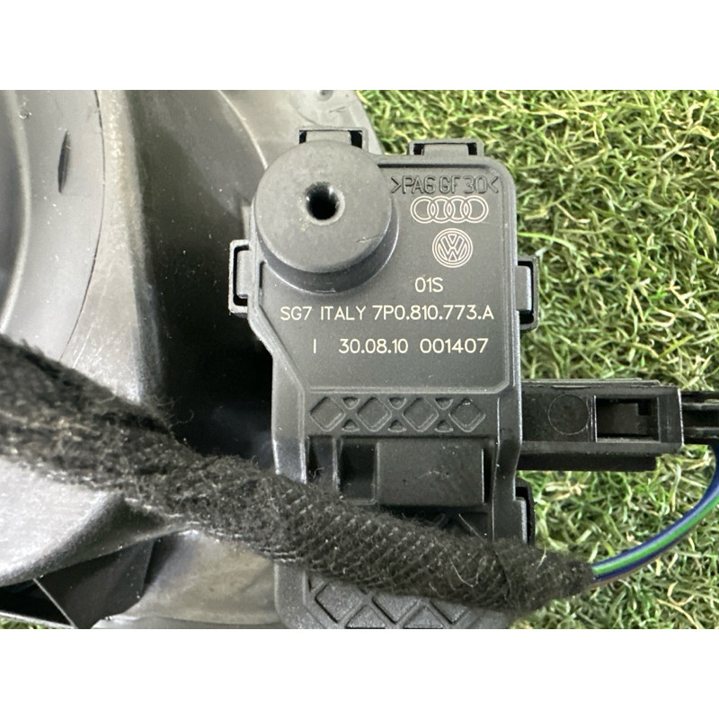 Кришка паливного бака (кузов і елементи) Volkswagen Touareg NF 2012 3.0 Hybrid CGFA 7P6809857A