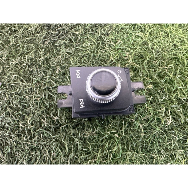 Кнопка регулировки громкости (электрика / кнопки) AUDI Q5 FY 2018 2.0 DAYB 80B919616