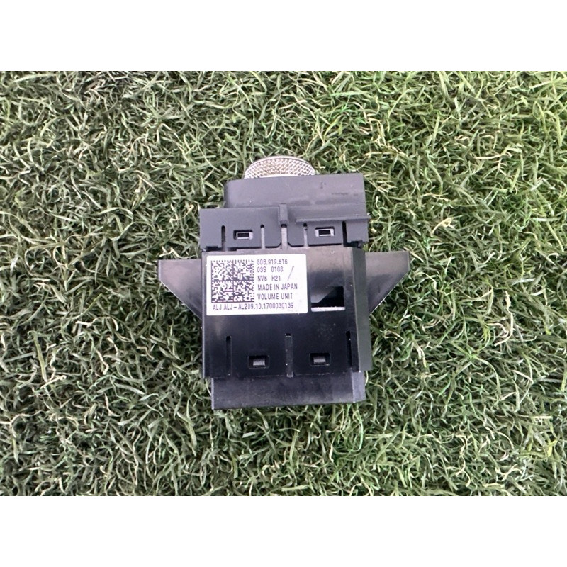 Кнопка регулировки громкости (электрика / кнопки) AUDI Q5 FY 2018 2.0 DAYB 80B919616