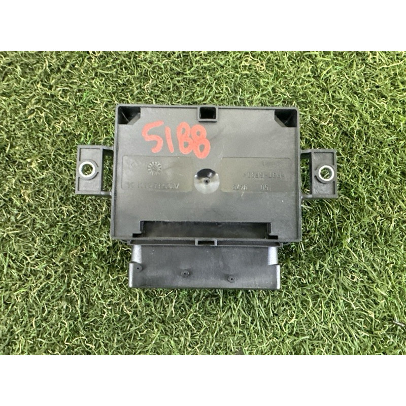 Блок управления стояночным тормозом (электрика / блоки управления) LAND ROVER RANGE ROVER Sport L494 2016 3.0 Diesel LR070636