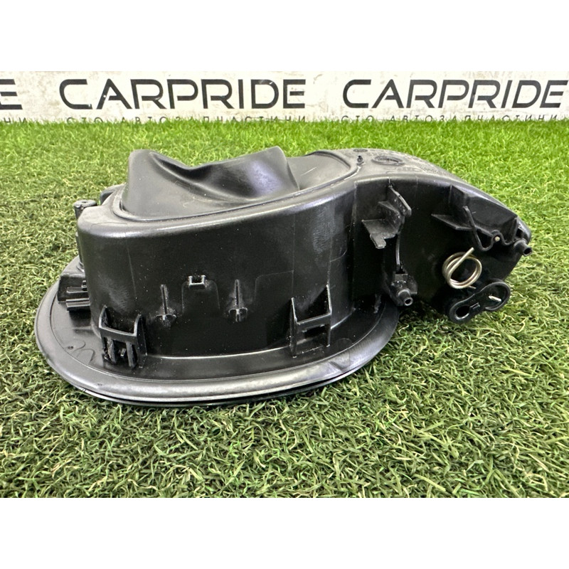 Лючок топливного бака (кузов и элементы) LAND ROVER RANGE ROVER Sport L494 2016 3.0 Diesel LR077481