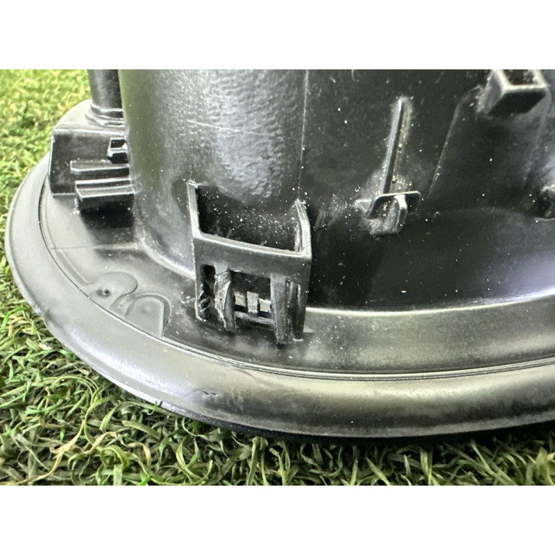 Лючок топливного бака (кузов и элементы) LAND ROVER RANGE ROVER Sport L494 2016 3.0 Diesel LR077481