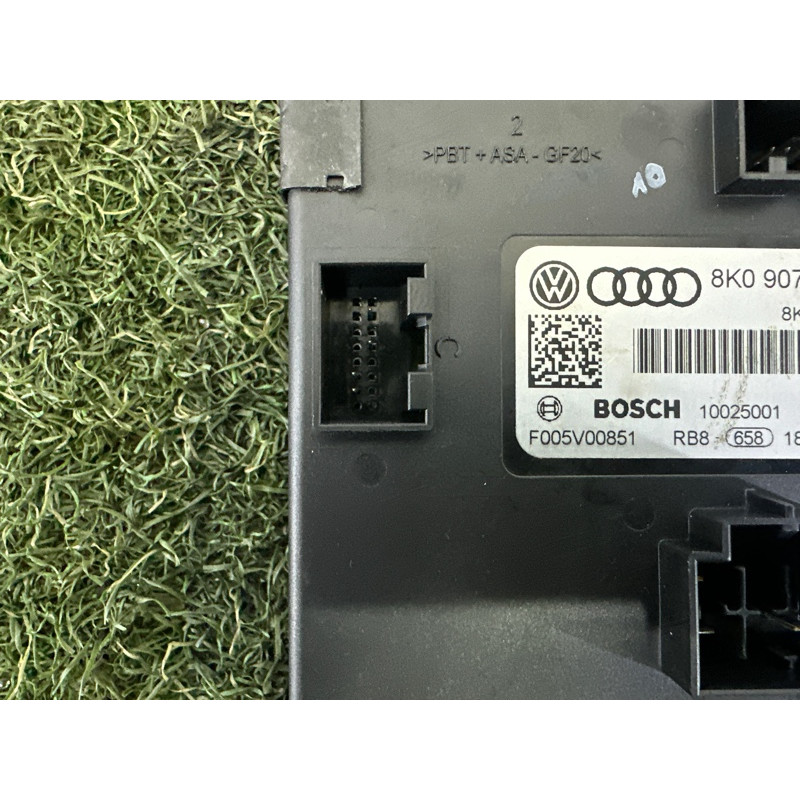 Модуль BCM (электрика / блоки управления) AUDI Q5 8R 2010 3.2 CALB 8K0907063P