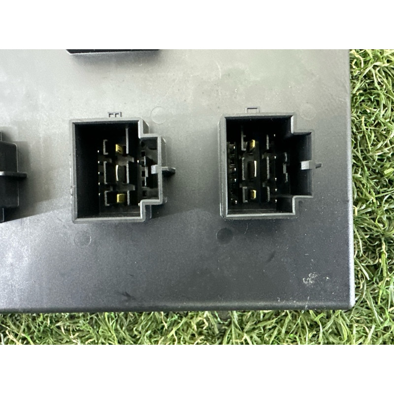 Модуль BCM (электрика / блоки управления) AUDI Q5 8R 2010 3.2 CALB 8K0907063P