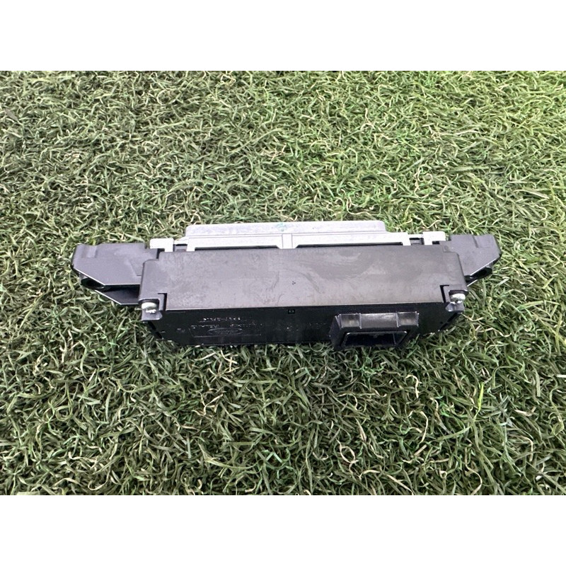 Кнопка подогрева сиденья (электрика / кнопки) LAND ROVER RANGE ROVER Sport L494 2016 3.0 Diesel LR071085