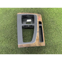 Декоративная накладка центральной консоли