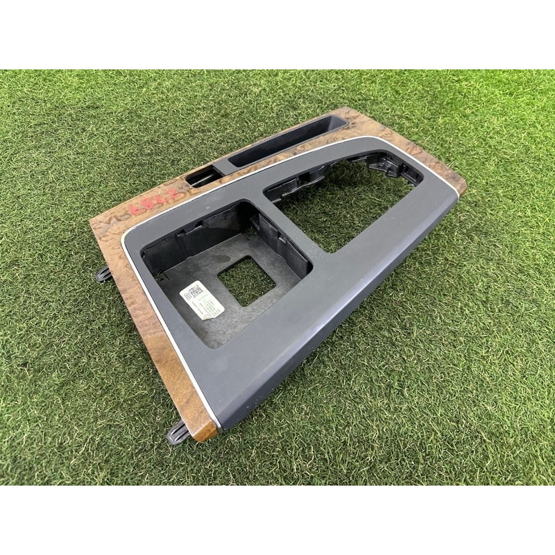 Декоративная накладка центральной консоли (салон) AUDI Q5 FY 2018 2.0 DAYB 80B864241C6PS