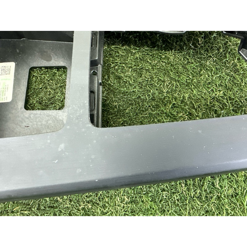 Декоративная накладка центральной консоли (салон) AUDI Q5 FY 2018 2.0 DAYB 80B864241C6PS