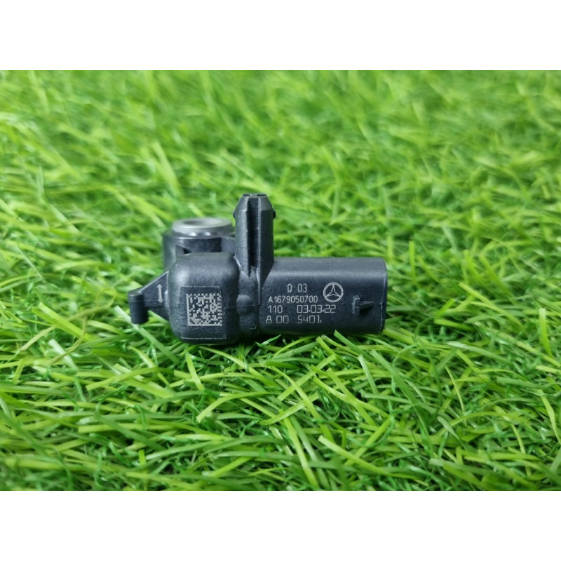 Датчик удара центральной стойки (airbag / безопасность) Mercedes-Benz EQB 350 X243 2022 A1679050700