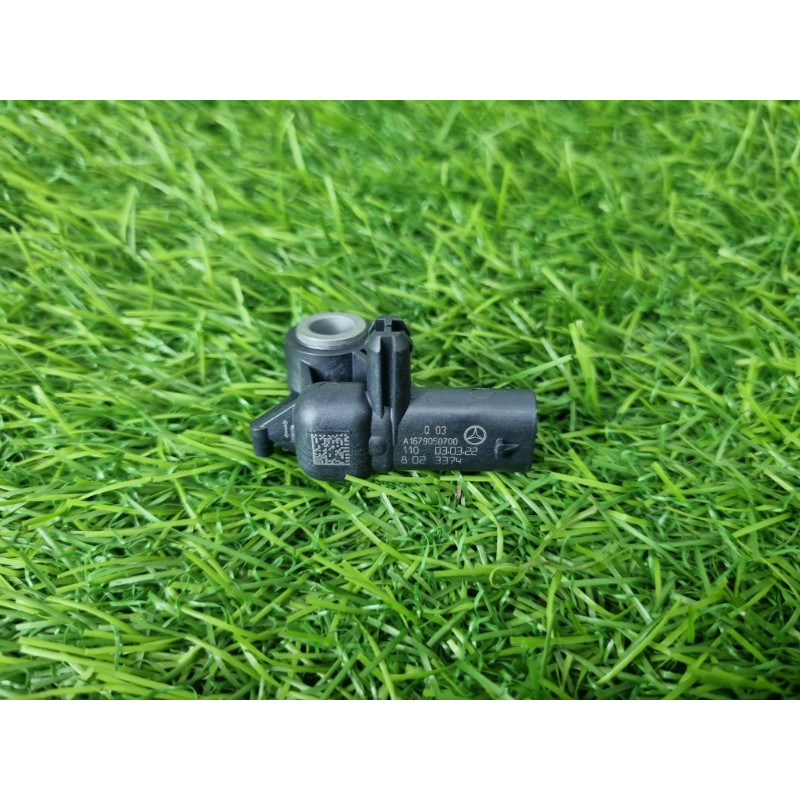 Датчик удара центральной стойки (airbag / безопасность) Mercedes-Benz EQB 350 X243 2022 A1679050700