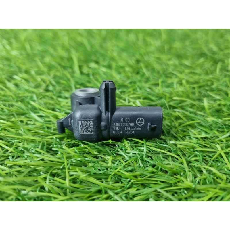 Датчик удара центральной стойки (airbag / безопасность) Mercedes-Benz EQB 350 X243 2022 A1679050700