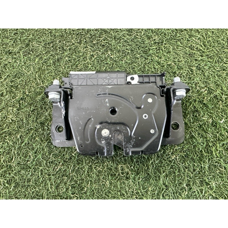 Замок багажника (кузов и элементы) BMW X3 F25 2012 3.0 51247233025