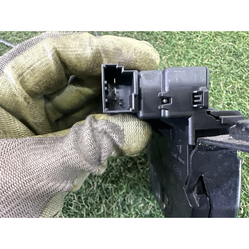 Замок багажника (кузов и элементы) BMW 7-series F01 2011 3.0 N54 51247269543