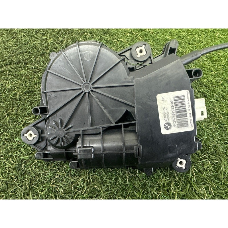 Привід замка багажника (електрика) BMW 7-series F01 2011 3.0 N54 51247191213