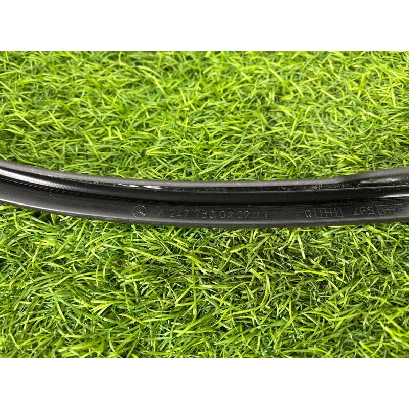 Бічна накладка двері (кузов и элементы) Mercedes-Benz EQB 350 X243 2022 A2477300102