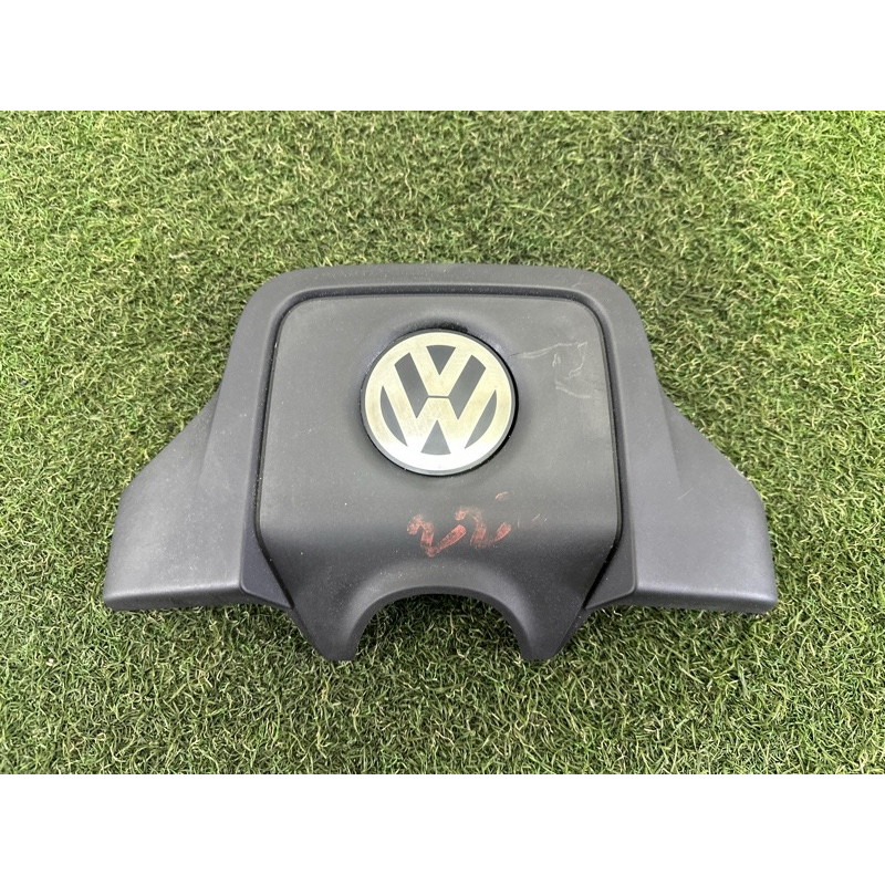 Декоративна кришка двигуна (двигун та елементи) Volkswagen Touareg NF 2012 3.0 Hybrid CGFA 7P0103926