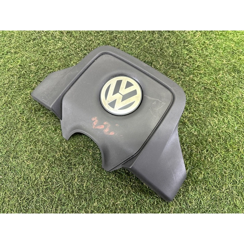 Декоративна кришка двигуна (двигун та елементи) Volkswagen Touareg NF 2012 3.0 Hybrid CGFA 7P0103926