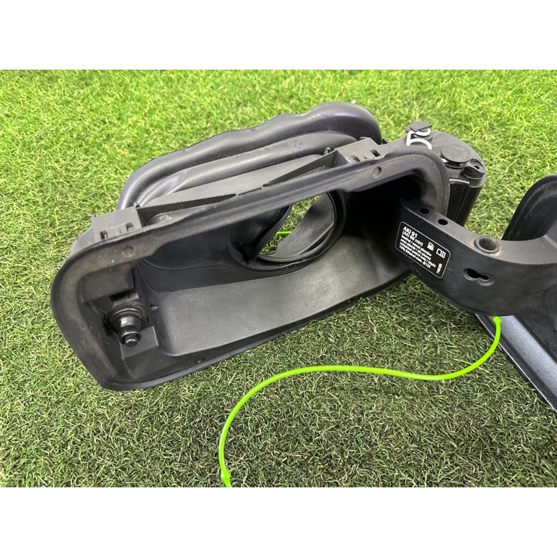 Кришка паливного бака (кузов і елементи) BMW 3-series F30 2015 2.0 51177238100