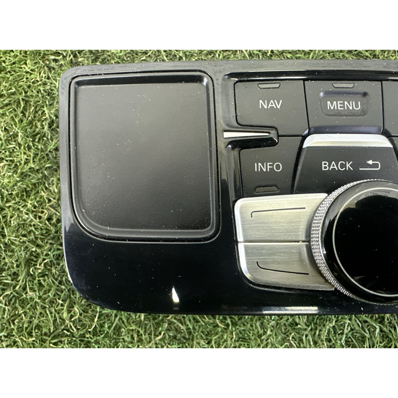 Блок кнопок мультимедиа (электрика / блоки управления) AUDI A8 D4 2011 4.2 CDRA 4H1919600M