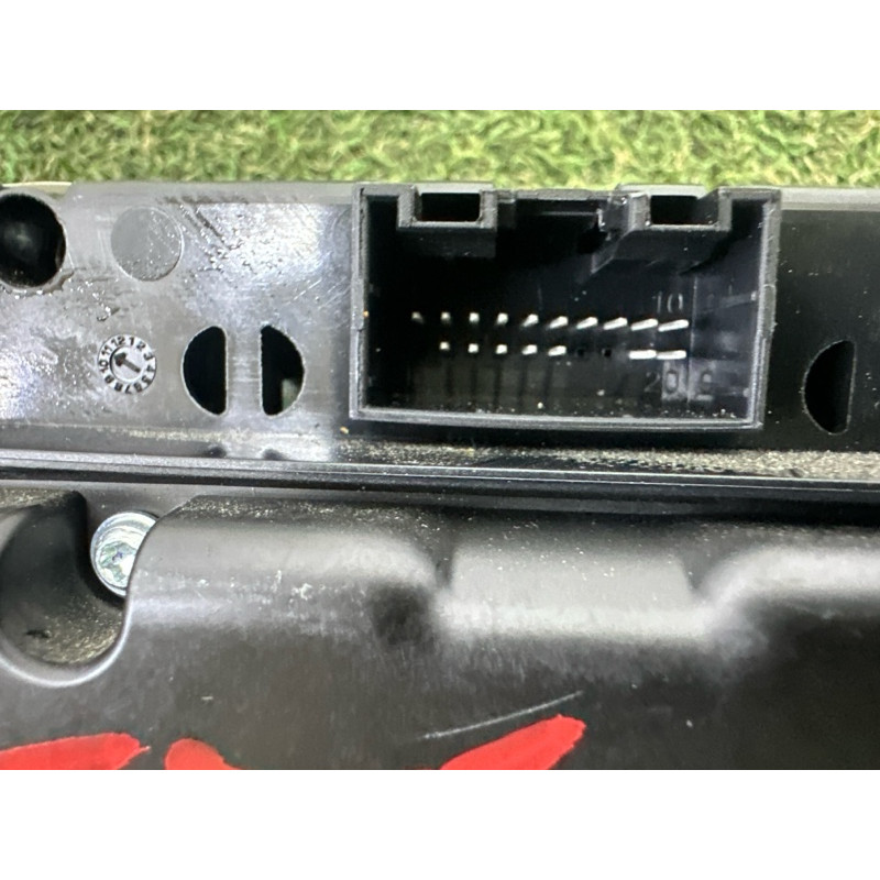 Блок кнопок мультимедиа (электрика / блоки управления) AUDI A8 D4 2011 4.2 CDRA 4H1919600M