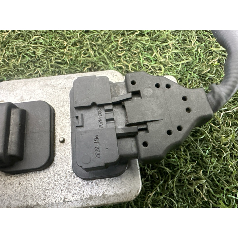 Датчик NOX (электрика двигателя) Volkswagen Touareg NF 2012 3.0 TDI 8K0907807D