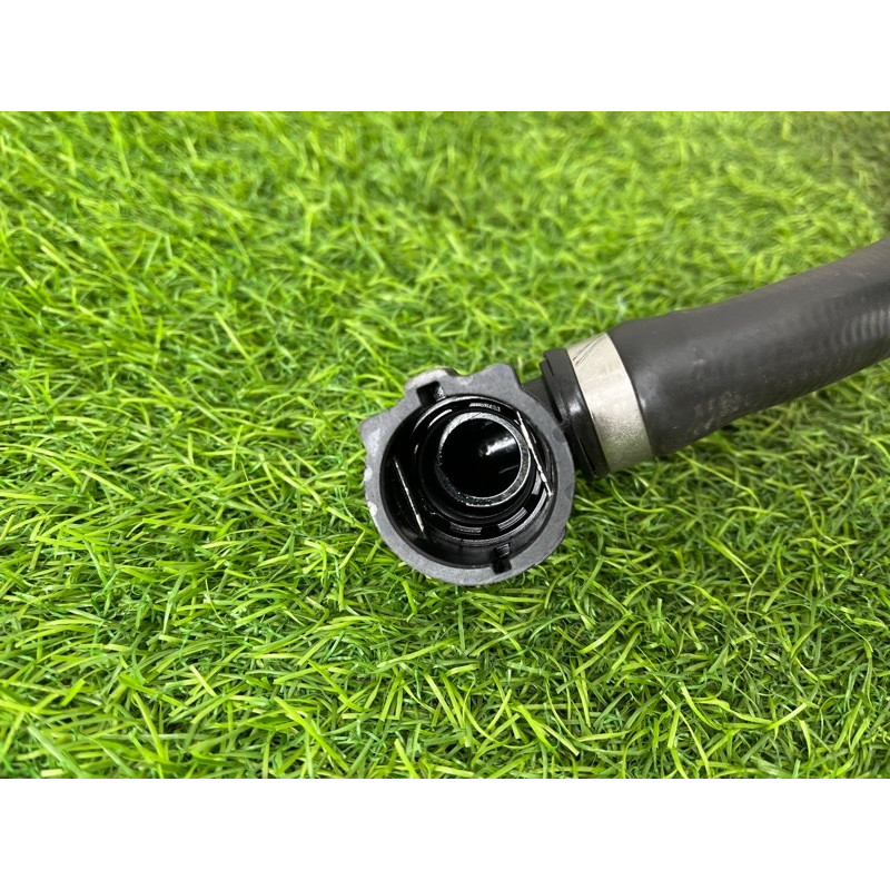 Патрубок (система охлаждения) Mercedes-Benz EQB 350 X243 2022 A2435002100