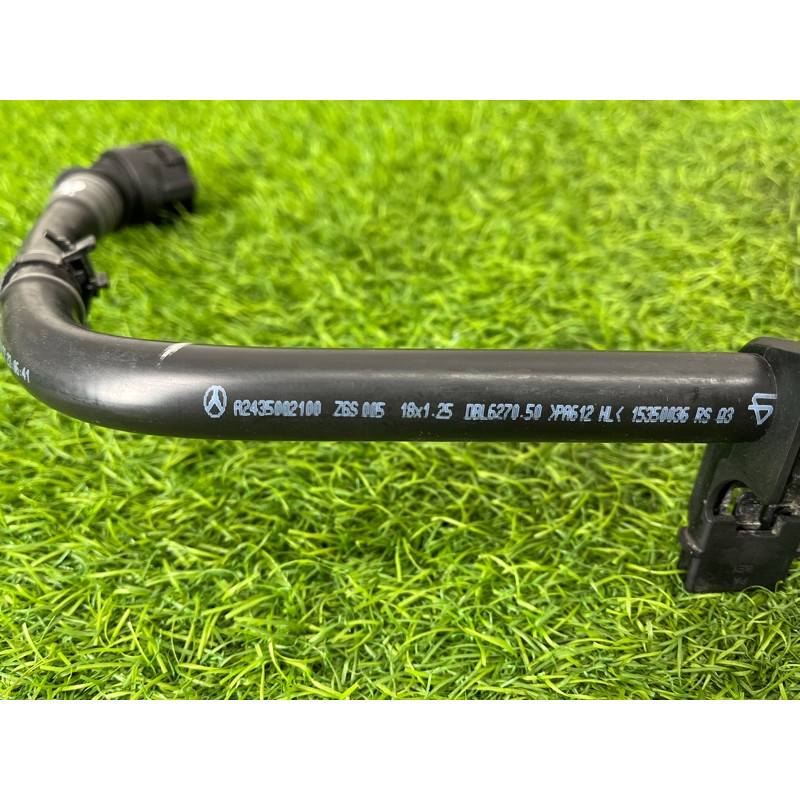 Патрубок (система охлаждения) Mercedes-Benz EQB 350 X243 2022 A2435002100