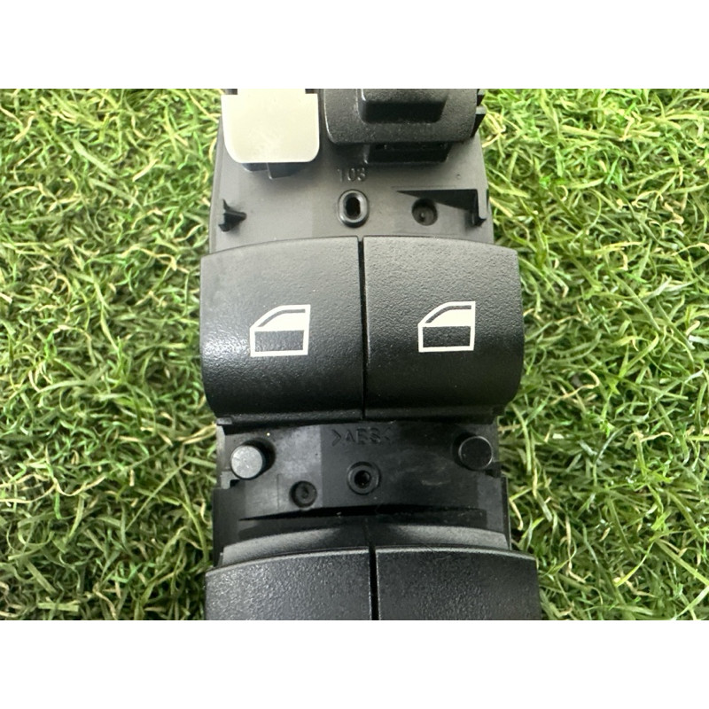 Блок кнопок стеклоподъемников (электрика / кнопки) BMW X3 F25 2012 3.0 61319208108