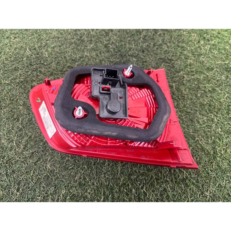 Задний фонарь (оптика) Volkswagen Touareg NF 2012 3.0 TDI 7P6945094C