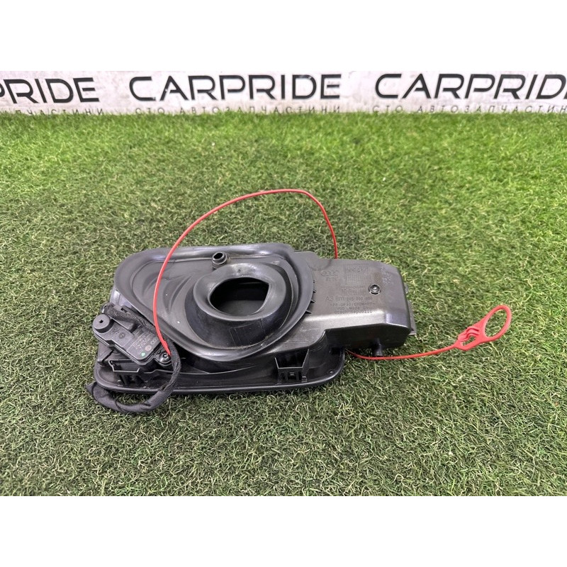 Лючок топливного бака (кузов и элементы) AUDI A3 8V 2016 1.8 CNSB 8V5809906