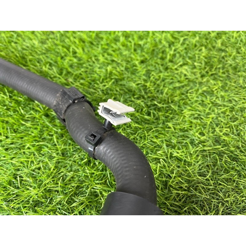 Патрубок (система охлаждения) Mercedes-Benz EQB 350 X243 2022 A2435000800