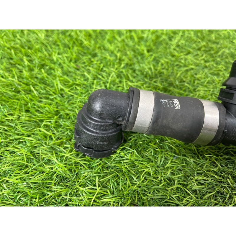 Патрубок (система охлаждения) Mercedes-Benz EQB 350 X243 2022 A2438304500