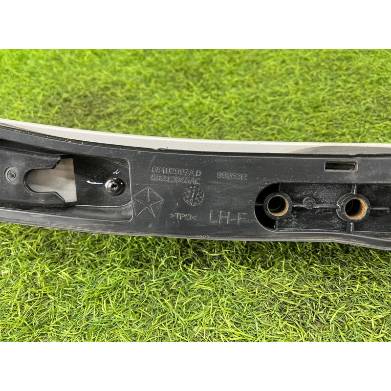 Рейлінг на дах (кузов і елементи) Jeep Cherokee KL 2014 3.2 68102997AE