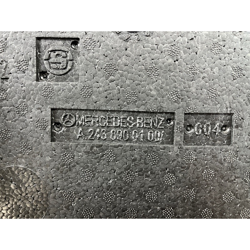 Лоток багажника (салон) Mercedes-Benz EQB 350 X243 2022 A2438900100