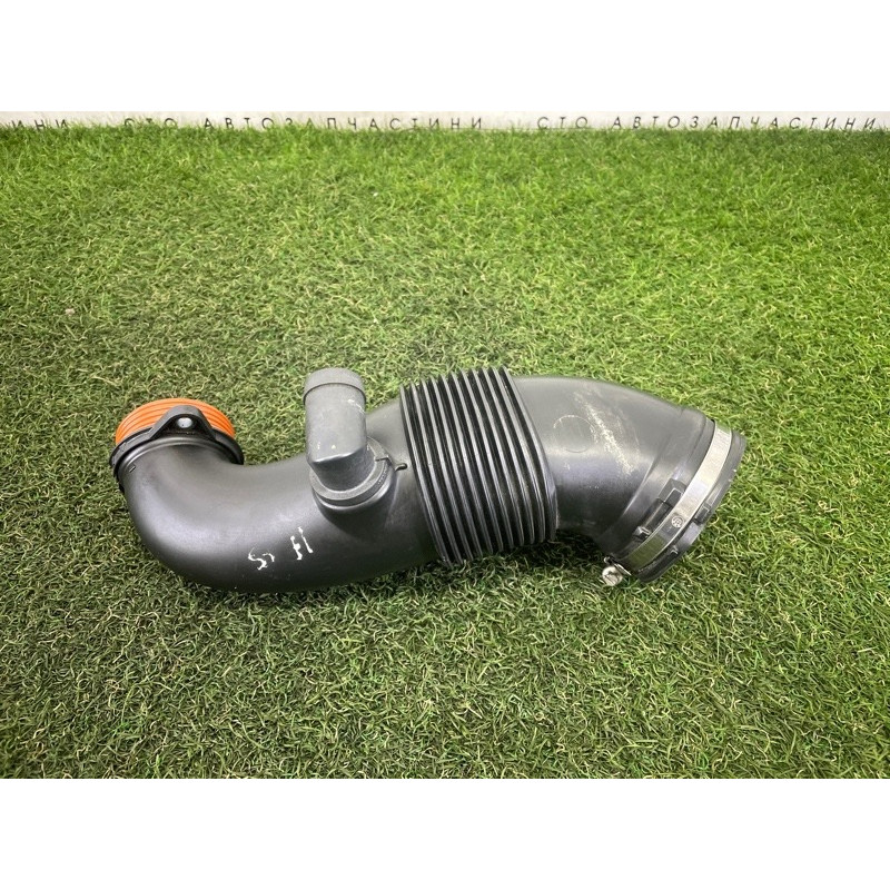 Патрубок интеркулера (двигатель и элементы) BMW X5 F15 2015 4.4 13717638569