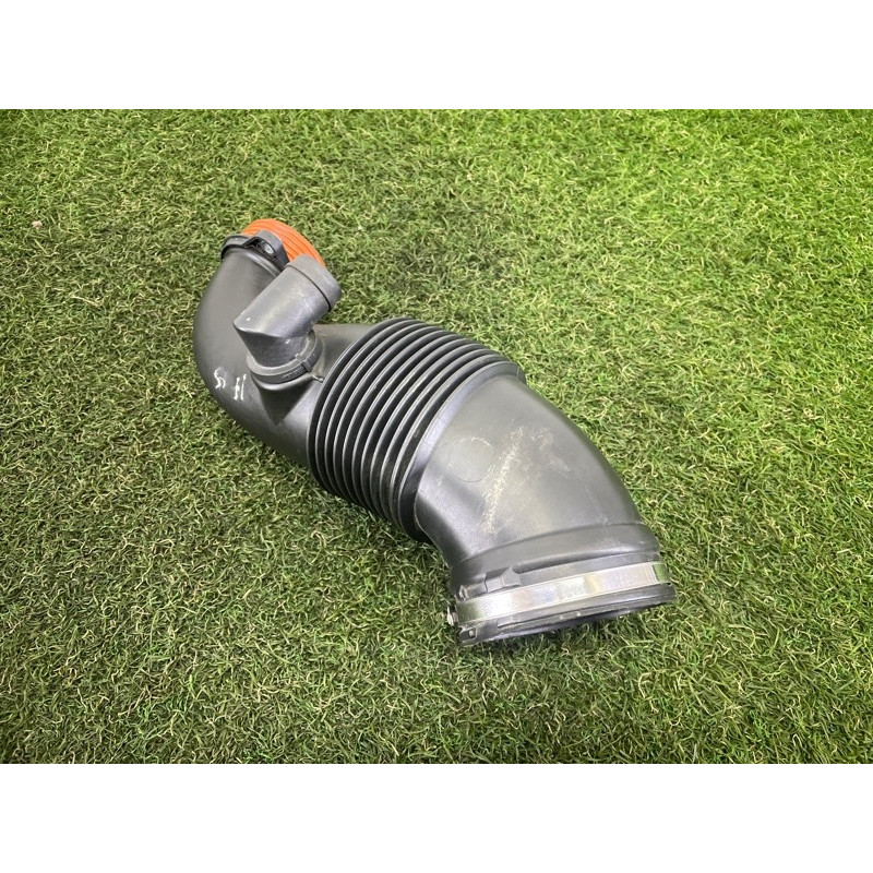 Патрубок интеркулера (двигатель и элементы) BMW X5 F15 2015 4.4 13717638569