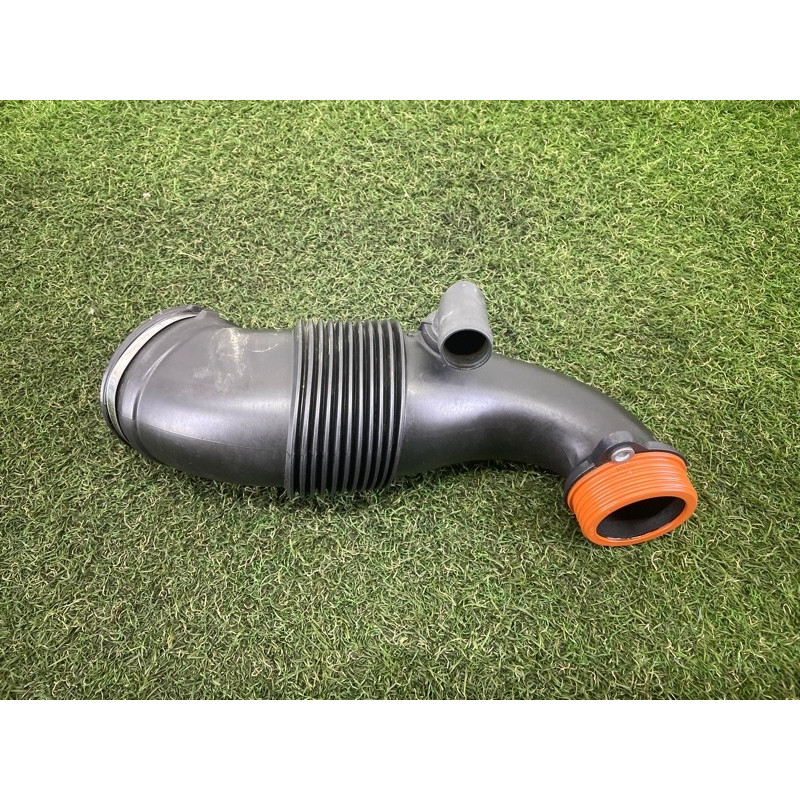 Патрубок интеркулера (двигатель и элементы) BMW X5 F15 2015 4.4 13717638569