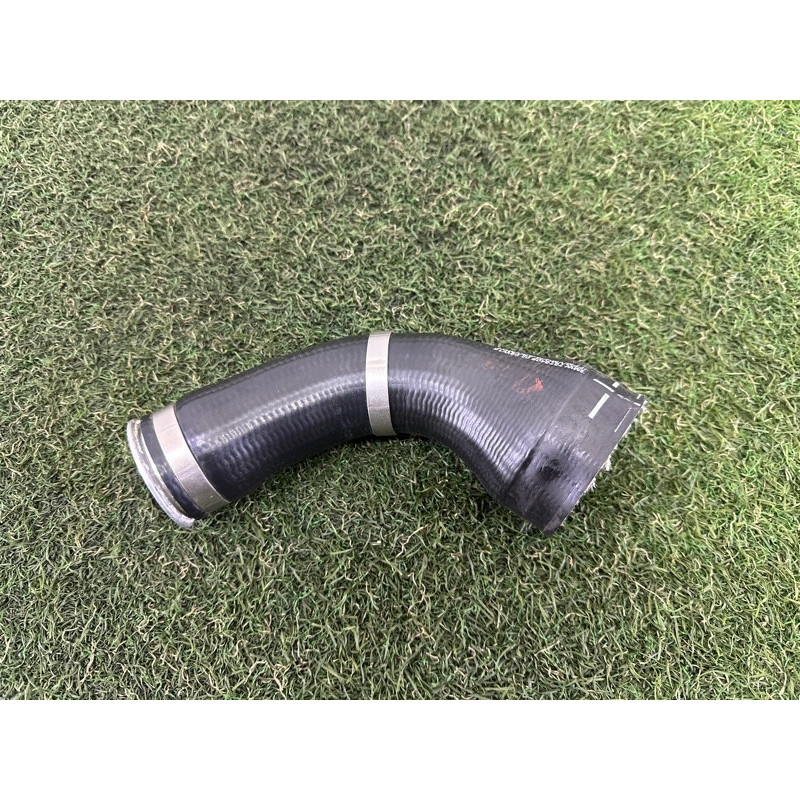 Патрубок интеркулера (двигатель и элементы) BMW X5 F15 2015 4.4 13717575408