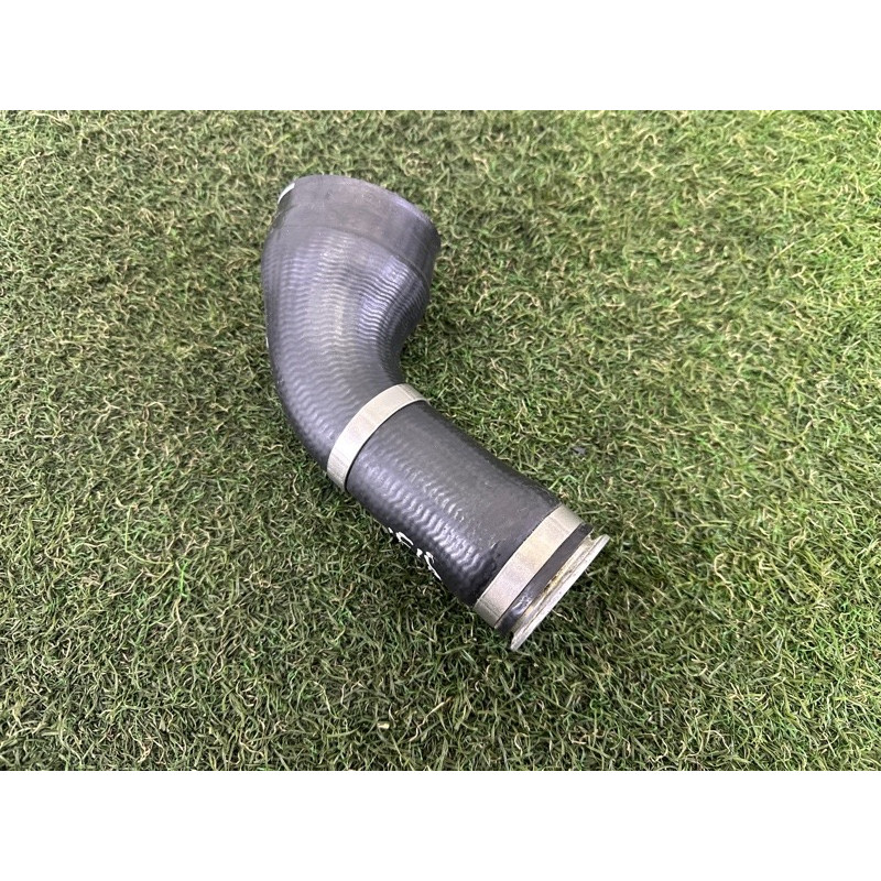 Патрубок интеркулера (двигатель и элементы) BMW X5 F15 2015 4.4 13717575407