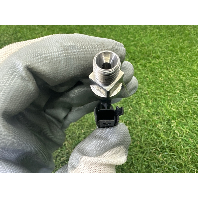 Форсунка топливная (топливная система) BMW X5 F15 2015 4.4 13538627842