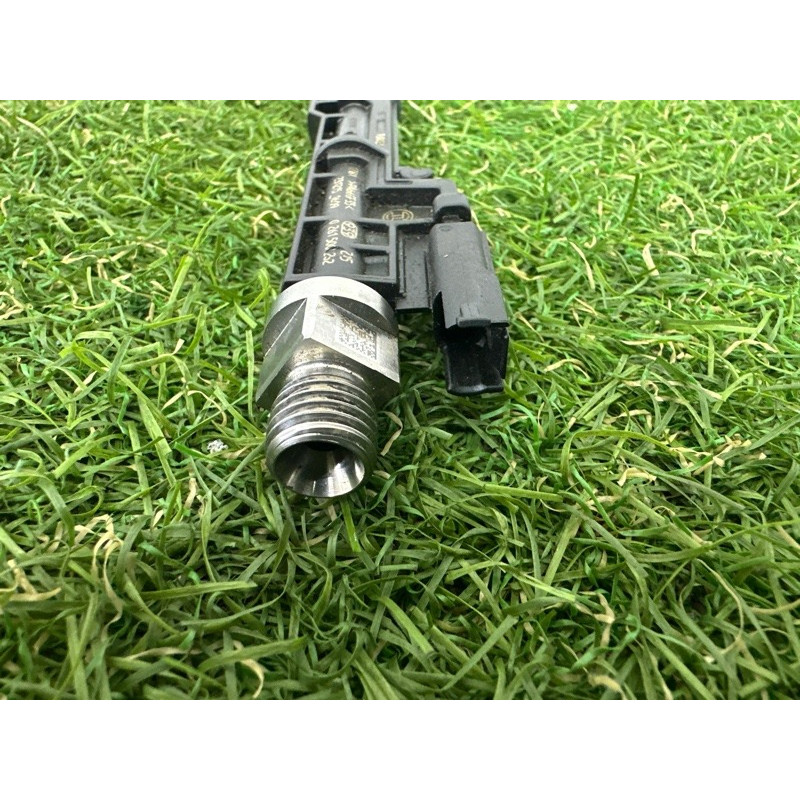 Форсунка топливная (топливная система) BMW X5 F15 2015 4.4 13538627842