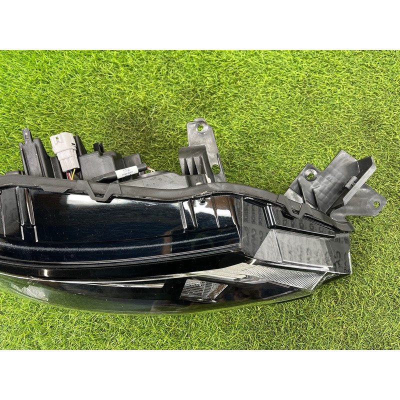 Фара (оптика) Nissan Rogue T33 2023 1.5 KR15DDT 261206RR0A